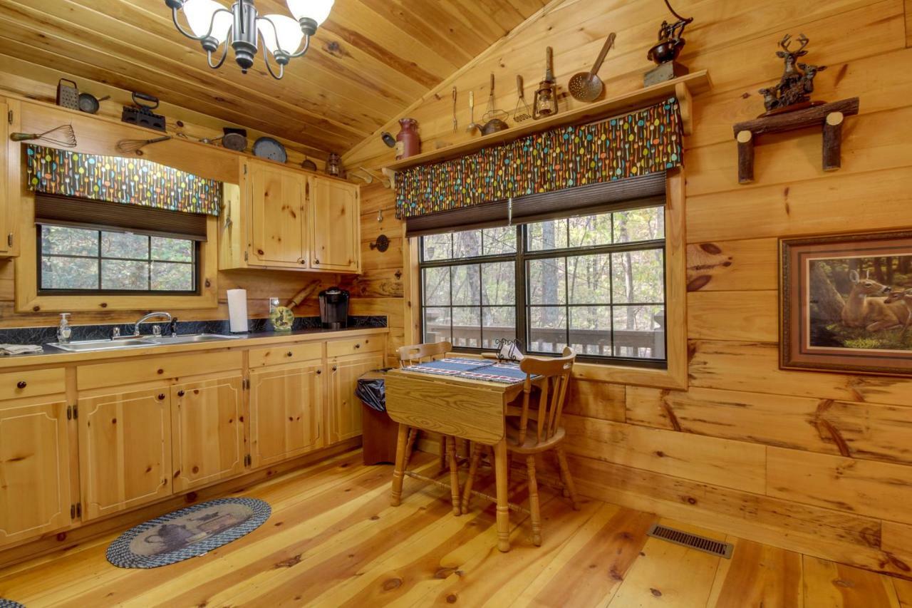 Tree Song Mountain Creek Cabin Ellijay Exterior photo